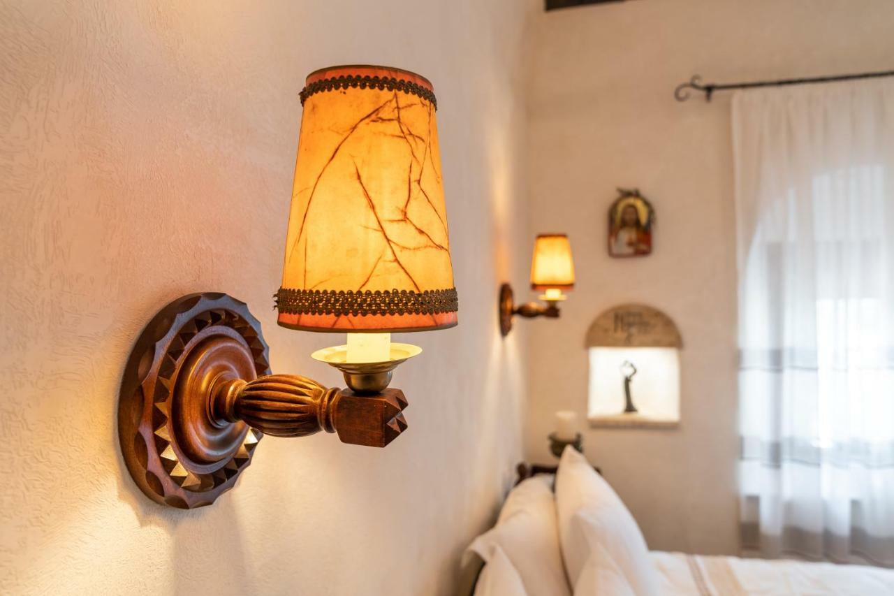 Historic Apartment In The Heart Of The City Veliko Turnovo Bagian luar foto