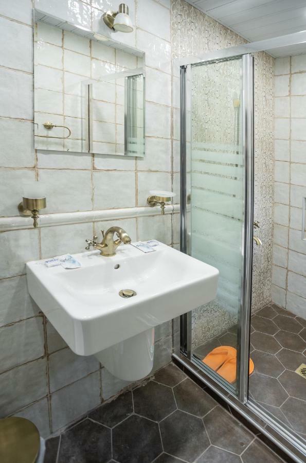 Historic Apartment In The Heart Of The City Veliko Turnovo Bagian luar foto