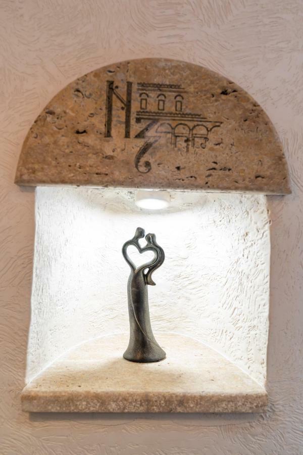 Historic Apartment In The Heart Of The City Veliko Turnovo Bagian luar foto